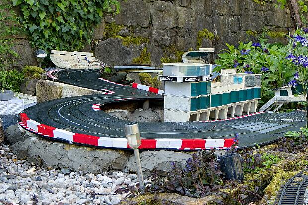 2024 2024 haben wir uns dann noch einmal zu einem Umbau entschlossen. Die Bahn wurde verkürzt und anders herum befahren.