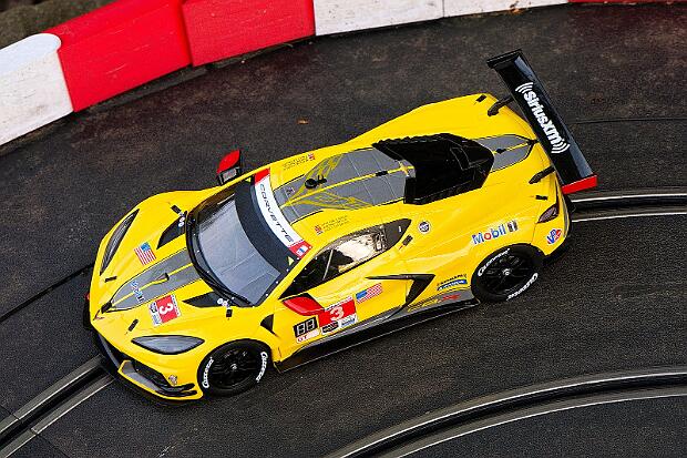 23911 Carrera Digital 124 Chevrolet Corvette C8.R Nr. 3 - 23911 im Bestand