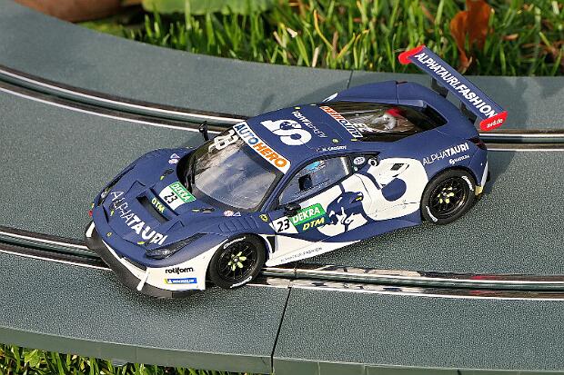 31033 Carrera Digital 132 Ferrari 488 GT3 AlphaTauri AF Corse Nr. 23