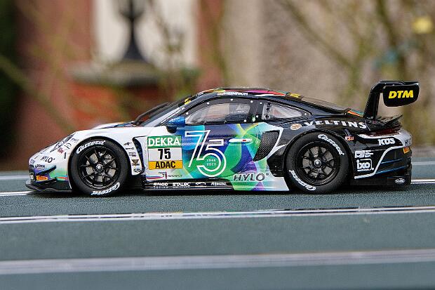 32003 Carrera Digital 132 Porsche 911 GT3 R Team Bernhard Nr.75 DTM 2023