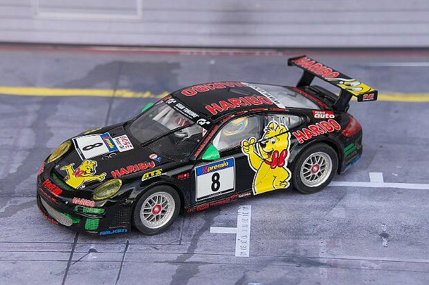 30680 Carrera Digital 132 Porsche GT3 RSR Haribo Racing Nr.8 - 30680