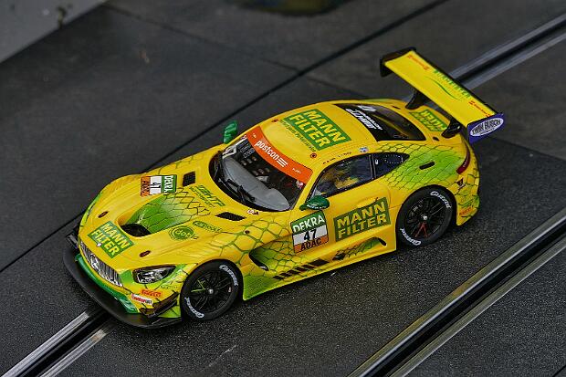 30910 Carrera Digital 132 Mercedes-Benz SLS AMG GT3 Mann Filter Team HTP Nr.47 - 30910