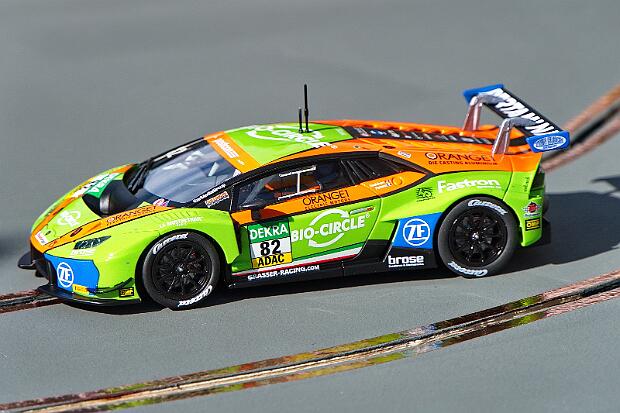 30969 Carrera Digital 132 Lamborghini Huracan GT3 Grasser Racing Team, Nr. 82 - 30969
