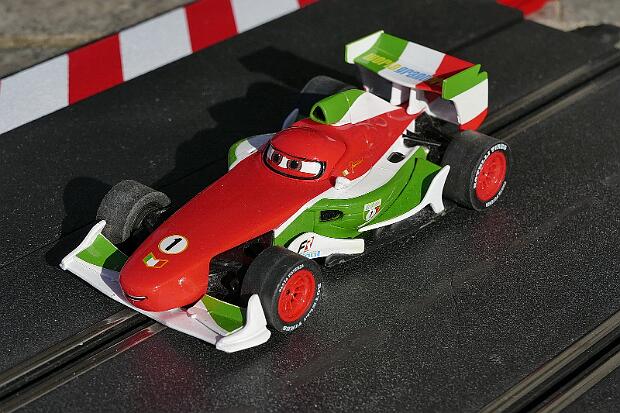 30556 Carrera Digital 132 Disney/Pixar Cars 2 Francesco Bernoulli - 30556